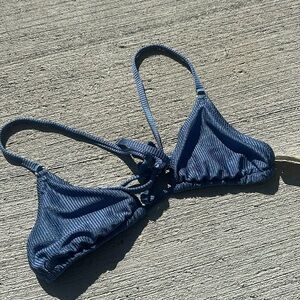 Aerie bikini swimsuit top L NWT